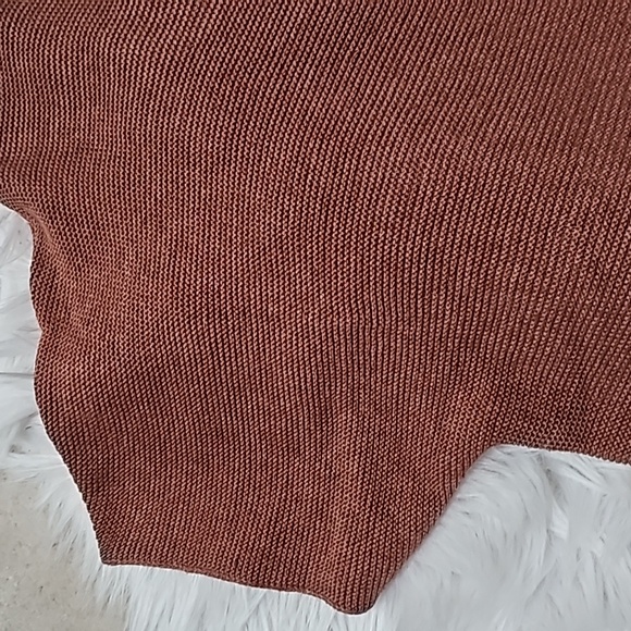 Sweater - Picture 2 of 7